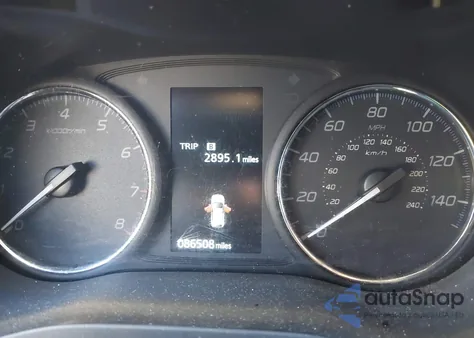 2020 Mitsubishi Outlander Se 2.4 S-Awc z USA, uszkodzony, nr VIN JA4AZ3A36LZ045751